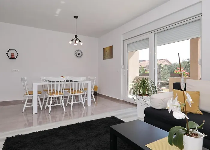 Jerbic Apartamento *